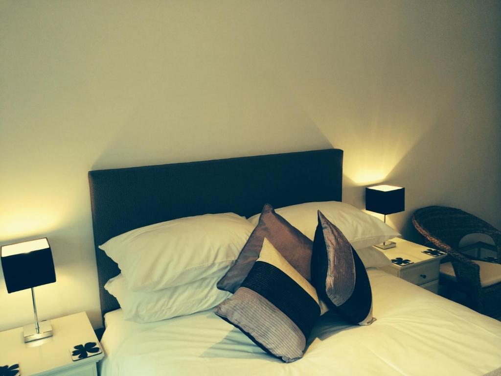 2 The Rocklands Bed and Breakfast Birkenhead Kamer foto